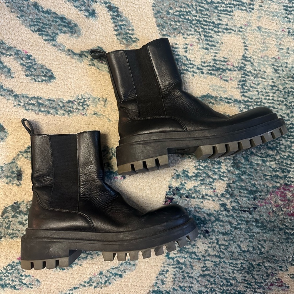 Zara Chunky Lug Sole Black Leather Boots - Picture 9 of 9